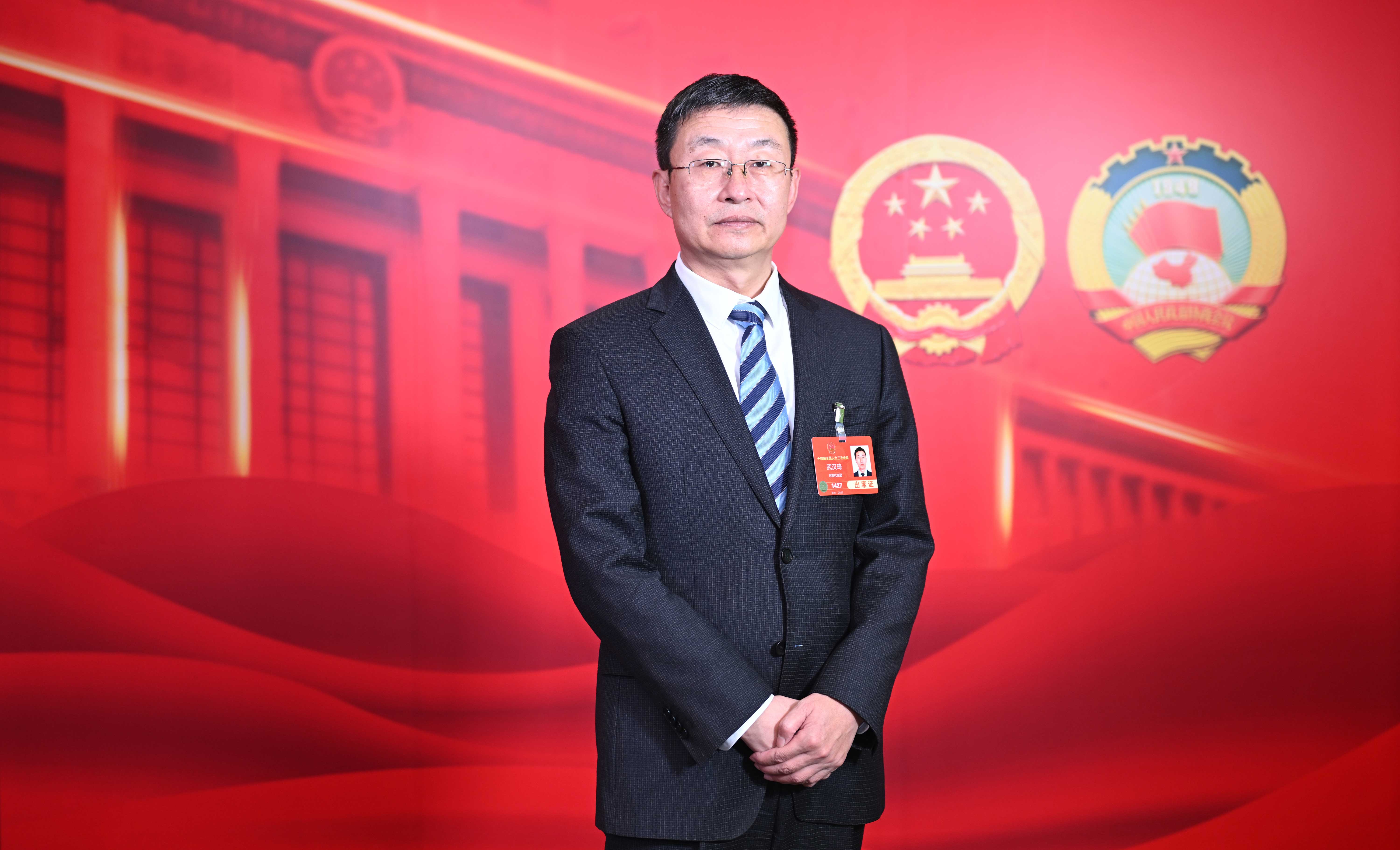全国人大代表、中国重型机械工业协会理事会会长、天行重工董事长武汉琦-(3).jpg